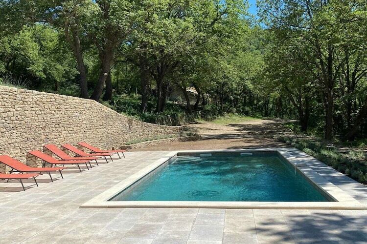 Gîte 12 personnes avec chapelle et piscine à Apt - Photo 11