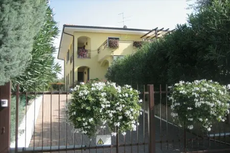 Maison 3 pièces Lazise, balcon sud vue lac : photo 5
