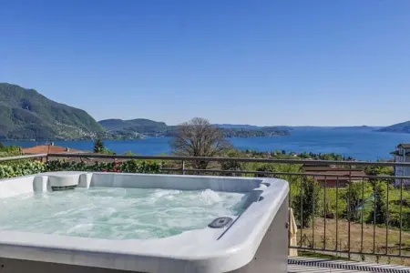 Maison 8 chambres Arizzano avec spa nordique