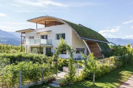 Maison écologique avec vélos gratuits à Gargazon : photo 5