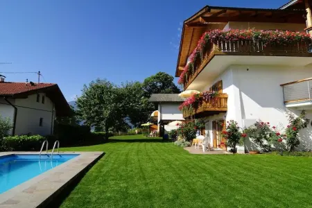 Appartement 2 pers. à Dorf Tirol, terrasse et kitchenette : photo 4