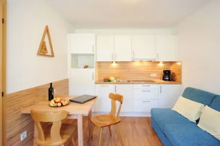 Appartement 2 pers. à Dorf Tirol, terrasse et kitchenette : photo 8