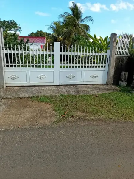 Appartement 110 m² avec piscine partagée, Sainte-Rose (Guadeloupe) : photo 14