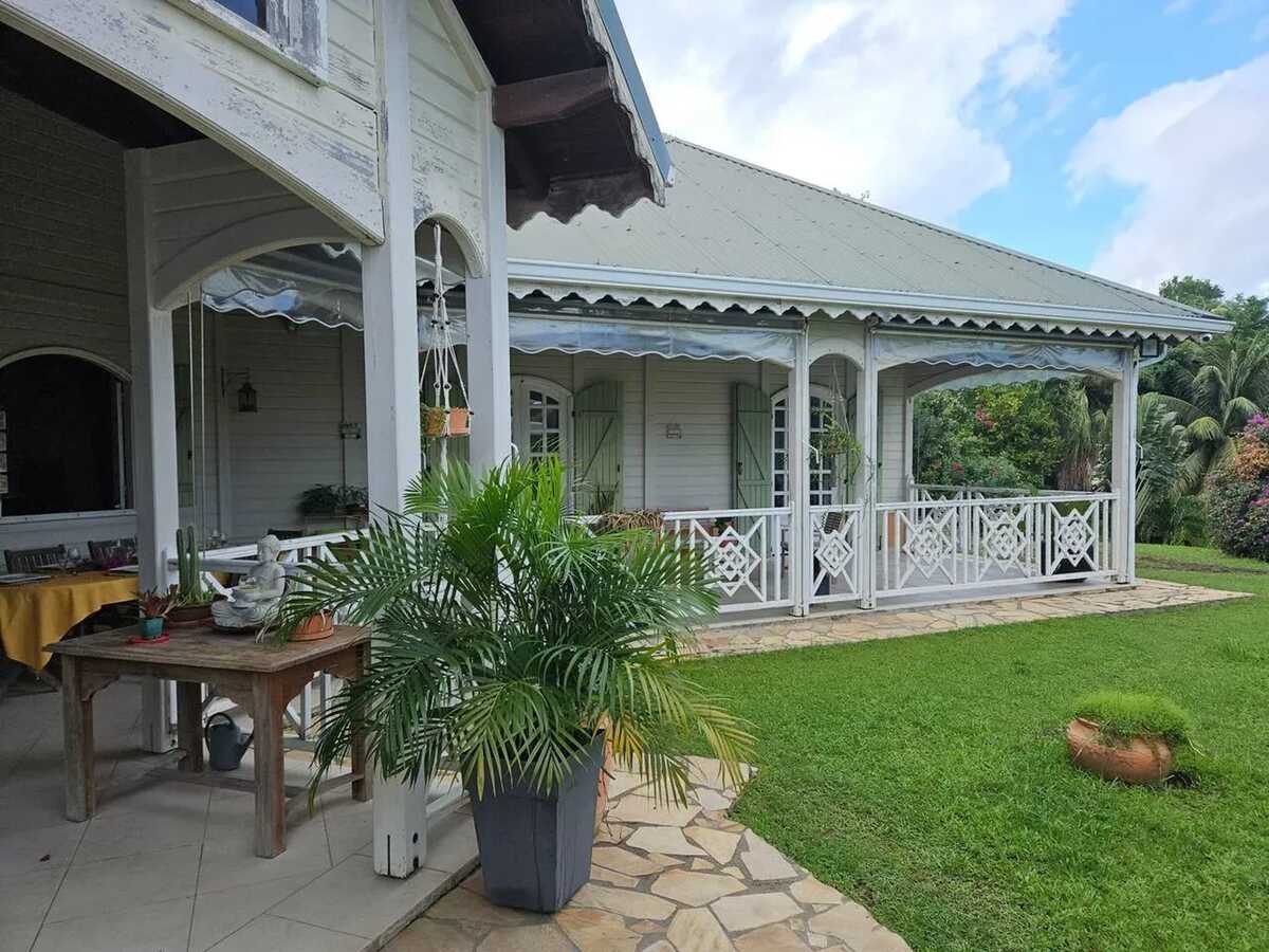 Villa 2 chambres Rivière-Pilote, terrasse vue montagne - Photo 15