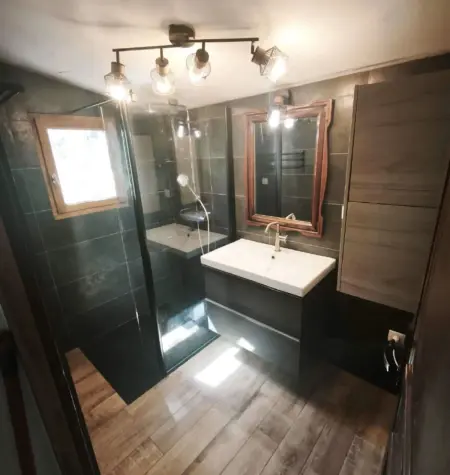 Maison avec piscine partagée et jardin clos à La Bouilladisse : photo 4