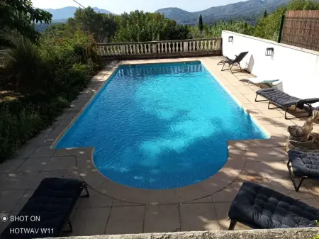 Maison avec piscine partagée et jardin clos à La Bouilladisse : photo 11