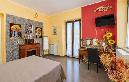 Maison théâtrale 100 m² avec Jacuzzi à Reggio Calabria : photo 9