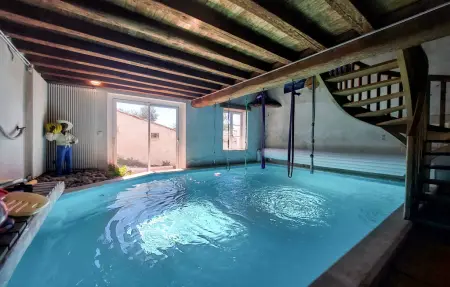 Maison rustique 8 pers. avec piscine chauffée à Saint-Bris-des-Bois : photo 2
