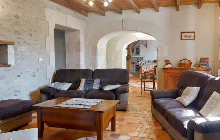 Maison rustique 8 pers. avec piscine chauffée à Saint-Bris-des-Bois : photo 3
