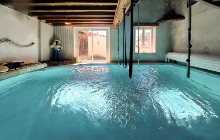 Maison rustique 8 pers. avec piscine chauffée à Saint-Bris-des-Bois : photo 10