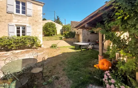 Maison rustique 8 pers. avec piscine chauffée à Saint-Bris-des-Bois : photo 14
