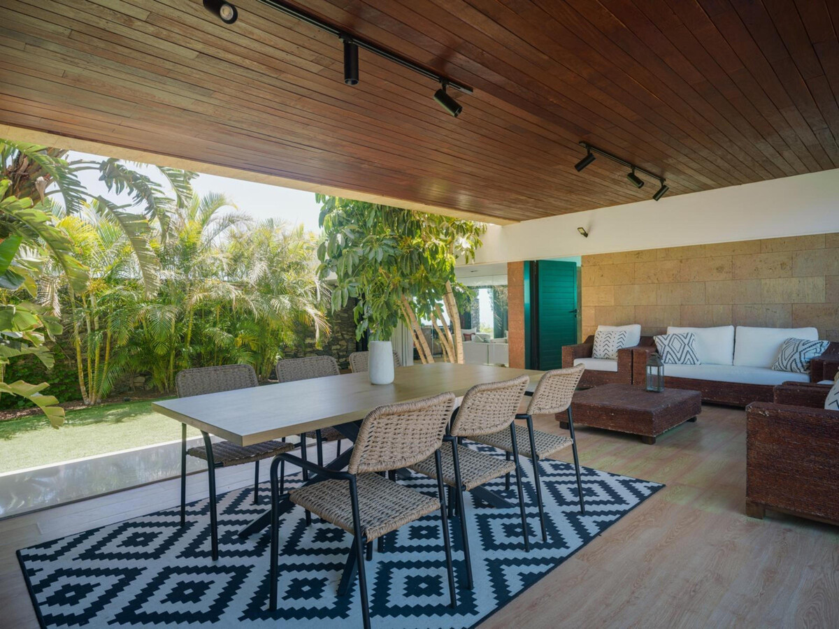Villa Cyca, piscine débordement et jardin tropical - Photo 6