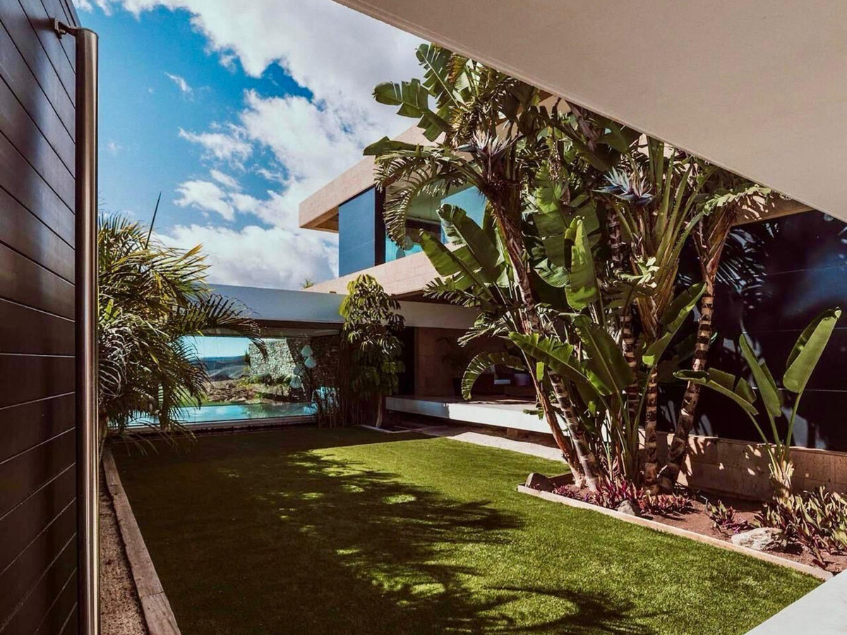 Villa Cyca, piscine débordement et jardin tropical - Photo 11
