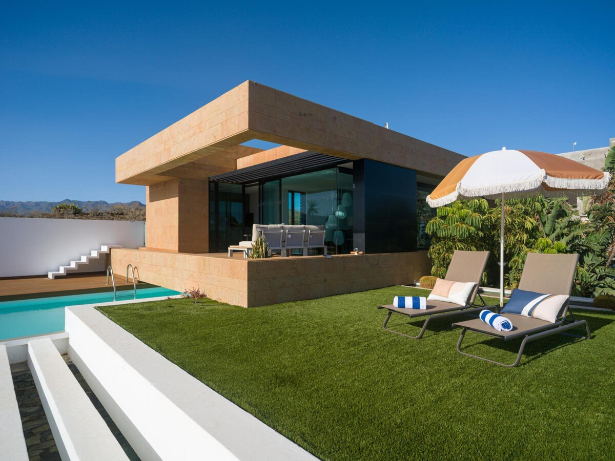 Villa Cyca, piscine débordement et jardin tropical - Photo 12