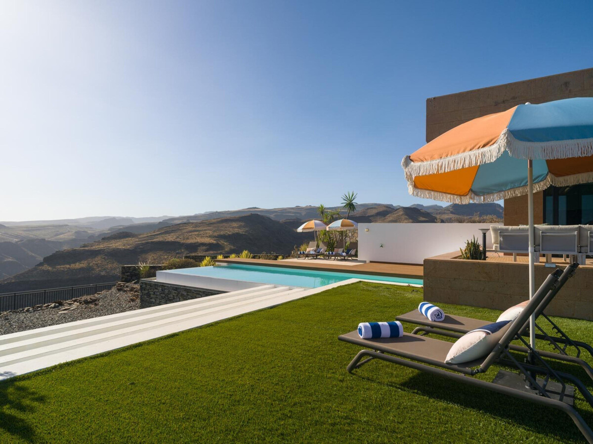 Villa Cyca, piscine débordement et jardin tropical - Photo 13