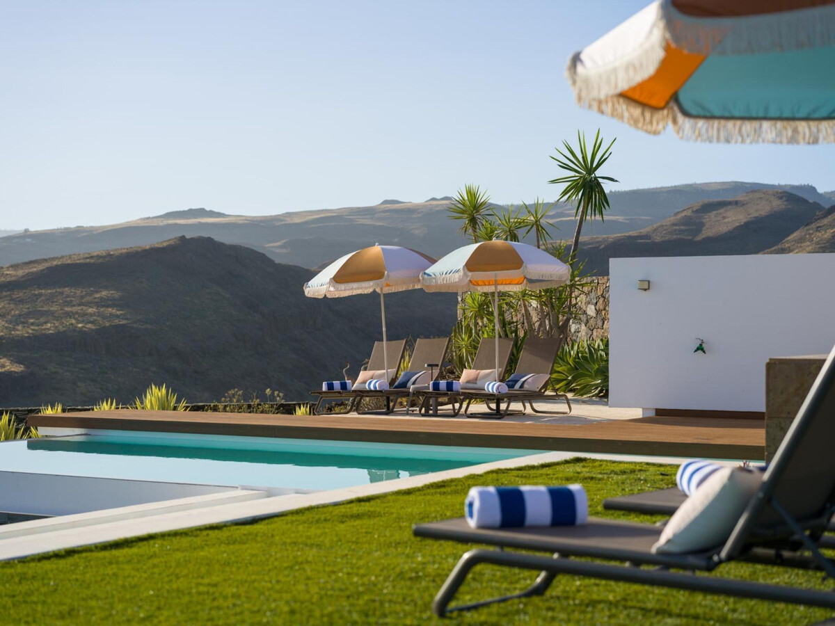 Villa Cyca, piscine débordement et jardin tropical - Photo 14