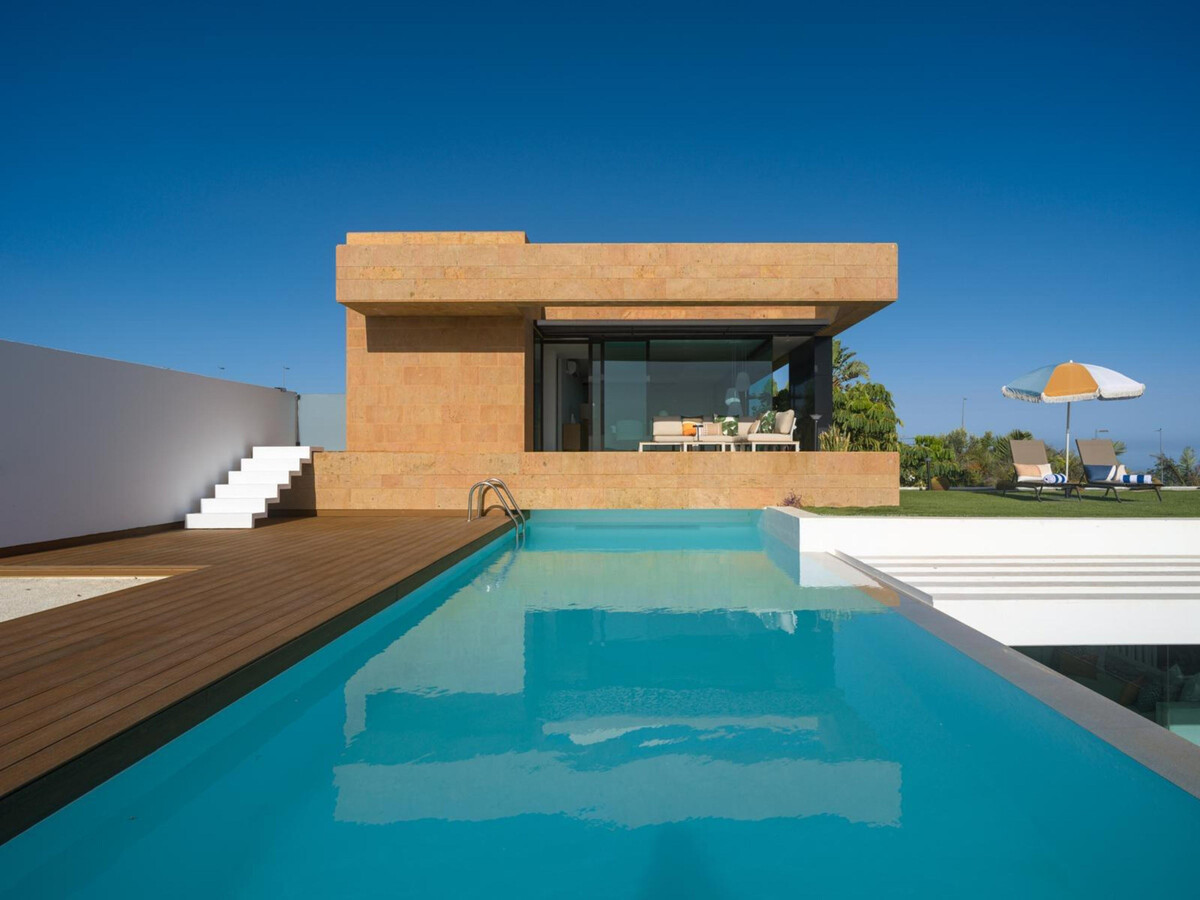 Villa Cyca, piscine débordement et jardin tropical - Photo 21