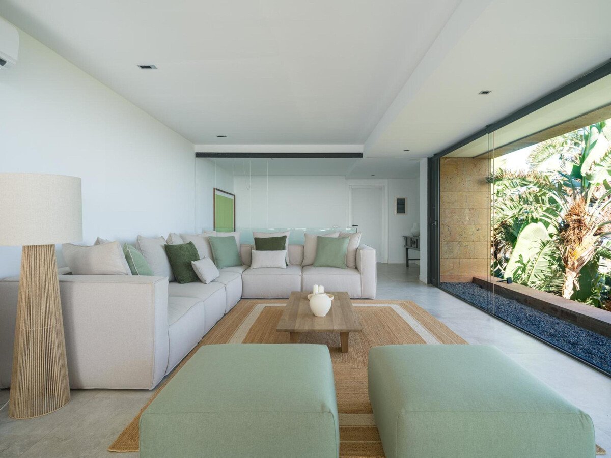 Villa Cyca, piscine débordement et jardin tropical - Photo 33