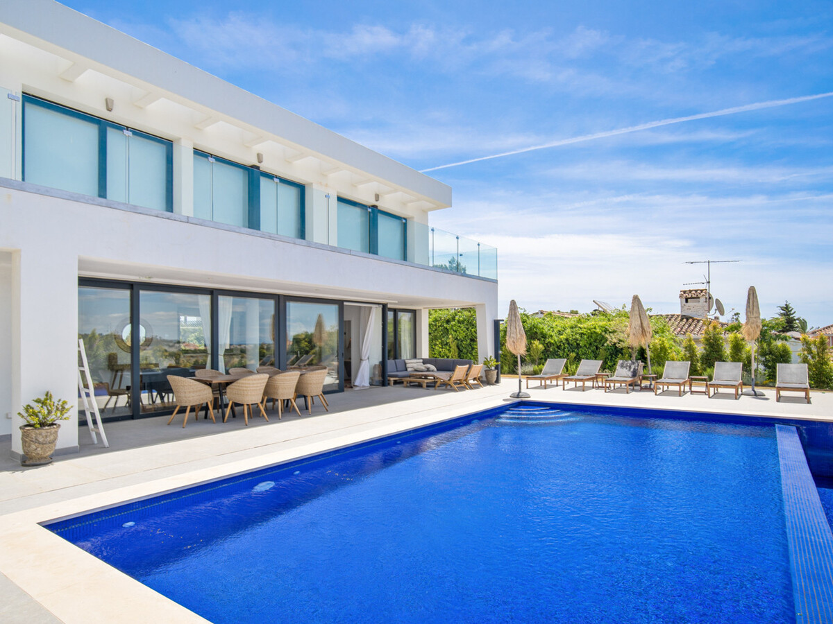 Villa 4 chambres Estepona, piscine débordement, vue mer - Photo 1