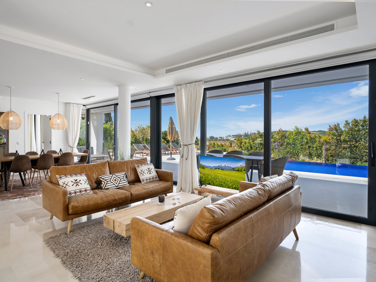 Villa 4 chambres Estepona, piscine débordement, vue mer - Photo 2