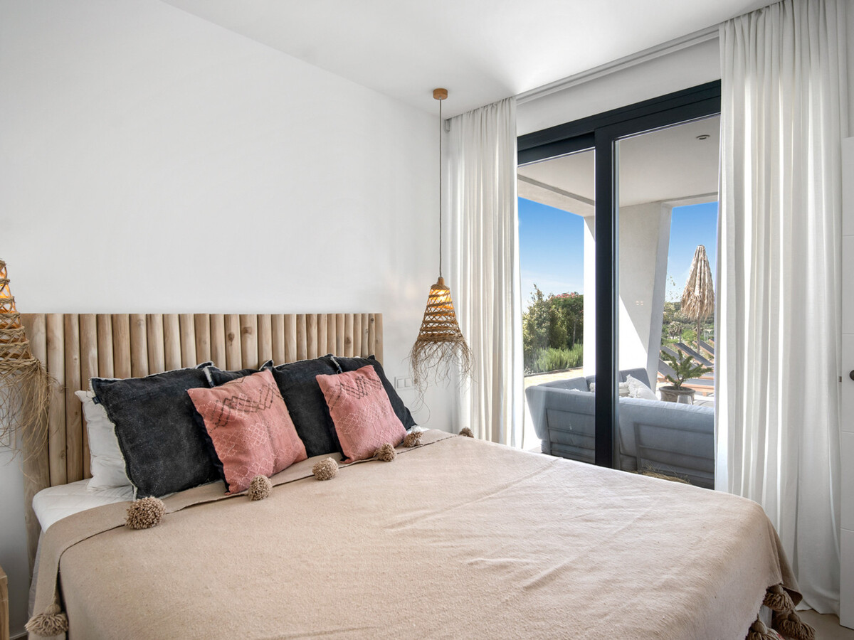 Villa 4 chambres Estepona, piscine débordement, vue mer - Photo 13