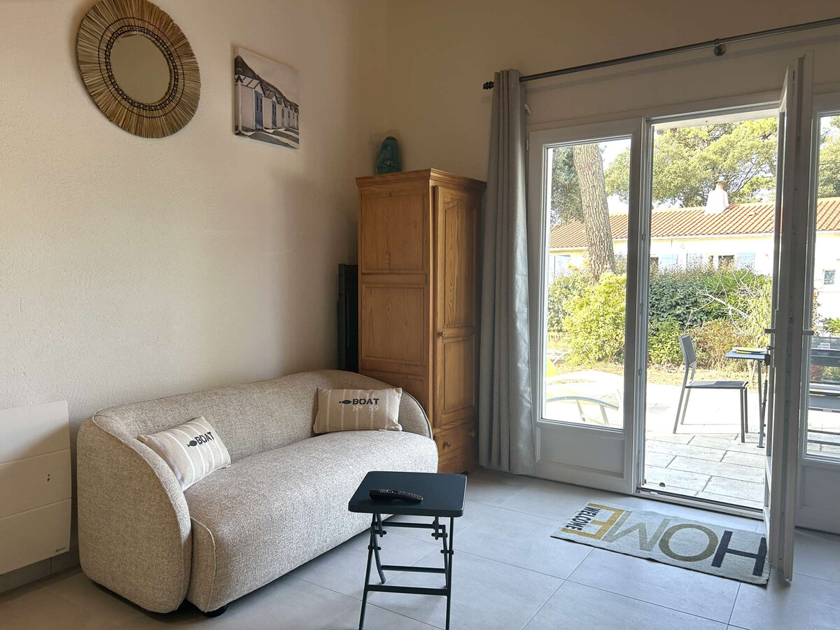 Maison rénovée à deux pas de la plage, Brétignolles - Photo 5