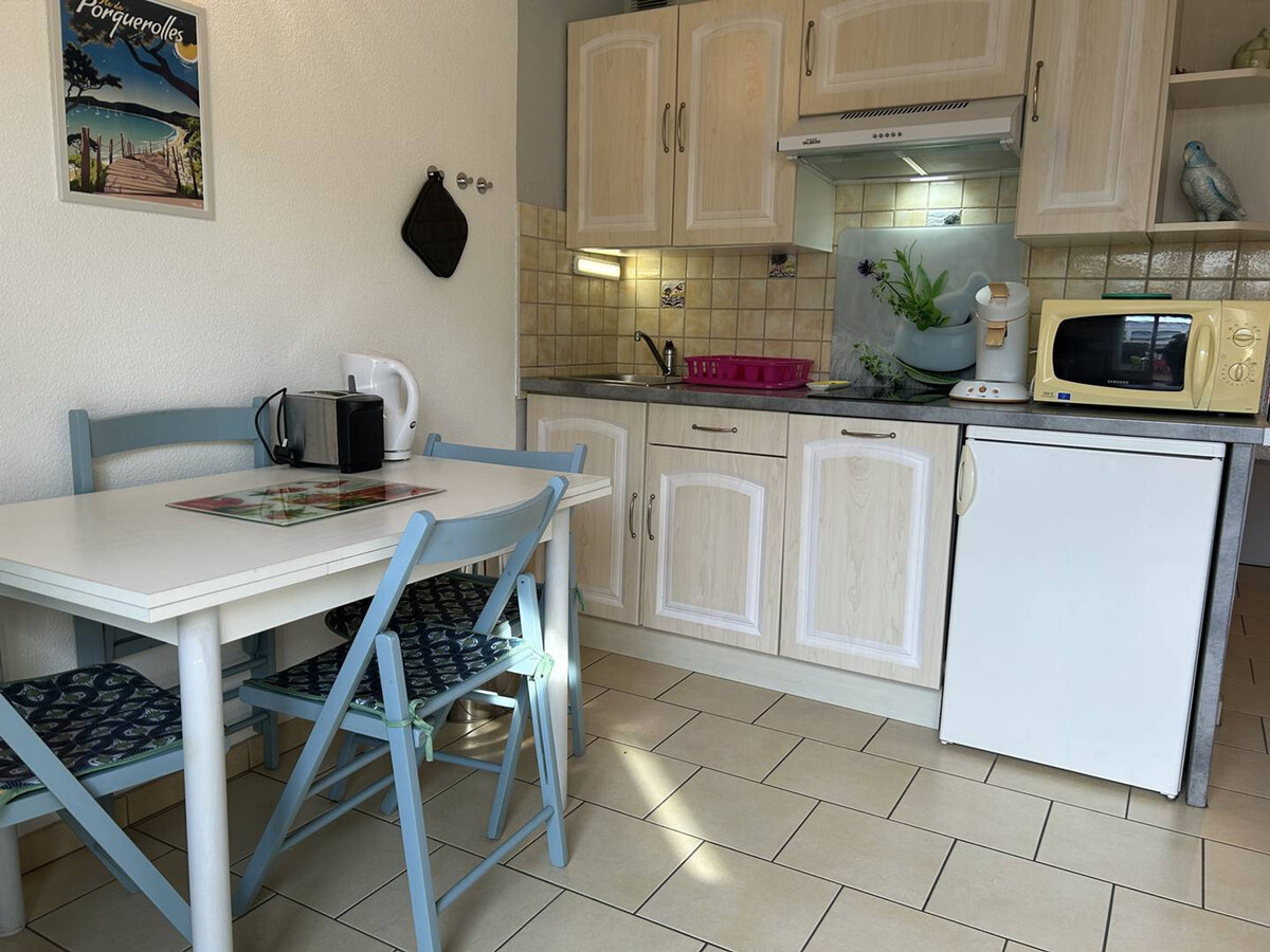 Mazet avec terrasse, climatisation, calme, Maison 4 personnes à Le Lavandou - Photo 5
