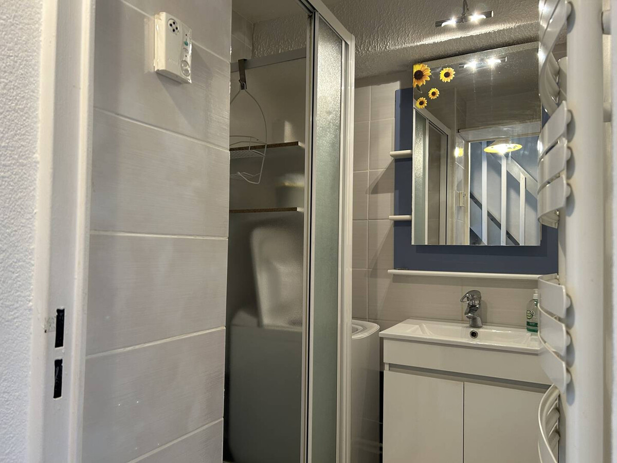 Mazet avec terrasse, climatisation, calme, Maison 4 personnes à Le Lavandou - Photo 7