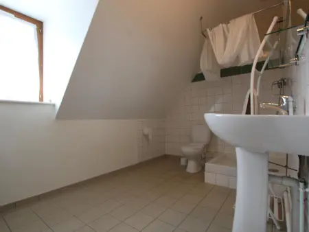 Gîte 4 pers. avec parking et terrasse à Saint-Georges-de-Rouelley : photo 9