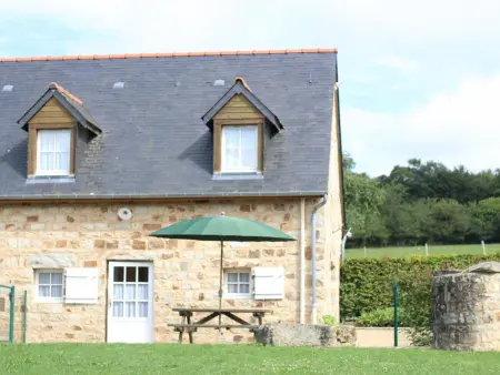 Gîte 4 pers. avec parking et terrasse à Saint-Georges-de-Rouelley : photo 12