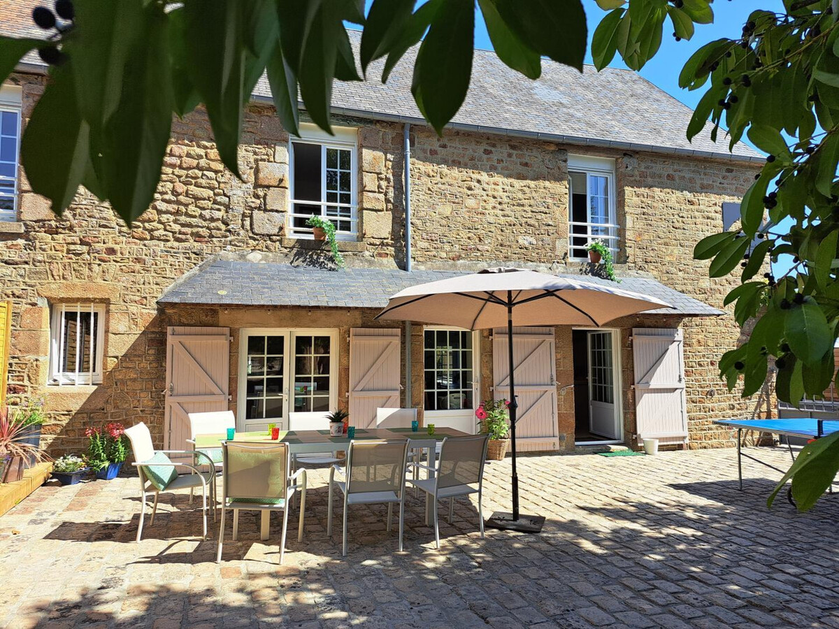 Gîte 7 pers. au Val-Saint-Père, ancien café de village - Photo 1