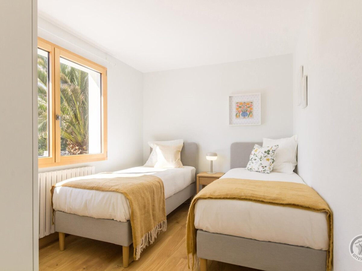 Maison vue mer avec jardin clos à Héauville - Photo 12