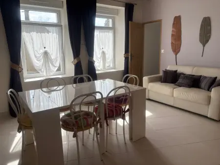 Gîte des Hirondelles 6 pers. – parking privé & garage : photo 3