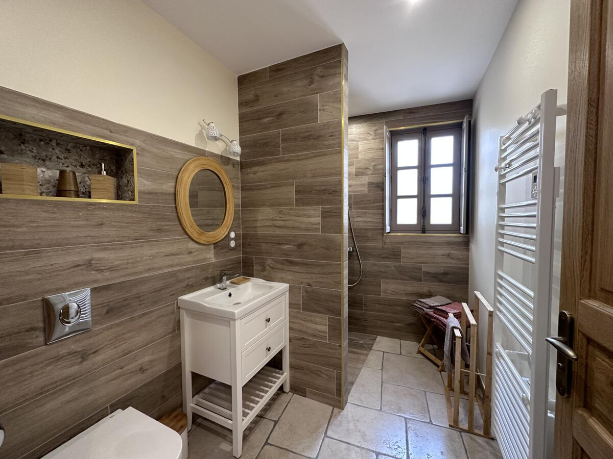 Gîte rénové 2 pers. avec cour privée à Verneuil-en-Bourbonnais - Photo 17