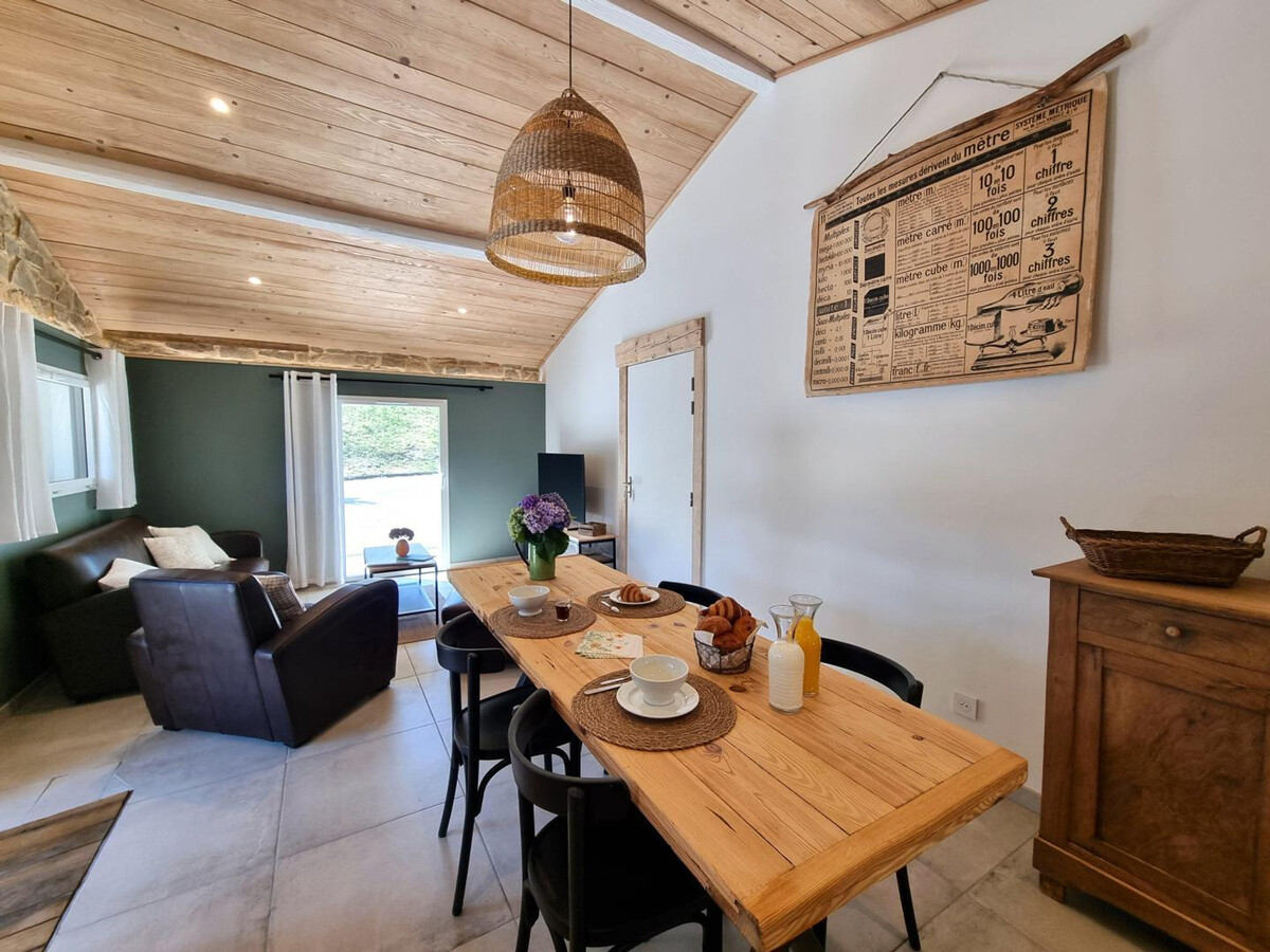 Le Fayard – Gîte climatisé 3 pers., terrasse & barbecue - Photo 5
