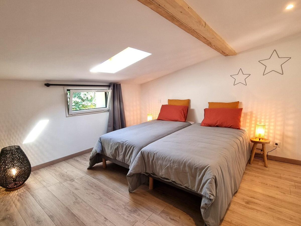 Le Fayard – Gîte climatisé 3 pers., terrasse & barbecue - Photo 7