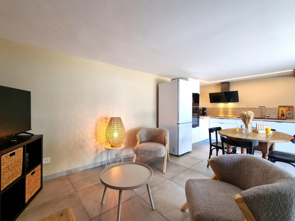 Le Tilleul, gîte 38 m² vue campagne à Saint-Just-Saint-Rambert - Photo 4