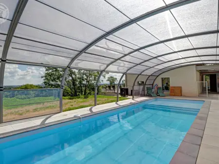 Le Clos Saint-Jean, gîte 16 pers. avec piscine couverte : photo 2