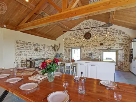 Le Clos Saint-Jean, gîte 16 pers. avec piscine couverte : photo 6