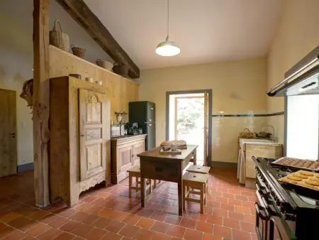 Gîte 18 pers. avec piscine, spa et sauna à Saint-Just-la-Pendue : photo 11