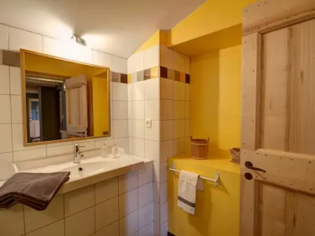 Gîte 18 pers. avec piscine, spa et sauna à Saint-Just-la-Pendue : photo 18