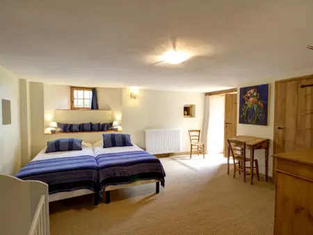 Gîte 18 pers. avec piscine, spa et sauna à Saint-Just-la-Pendue : photo 24