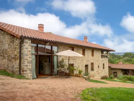 Gîte 18 pers. avec piscine, spa et sauna à Saint-Just-la-Pendue : photo 27