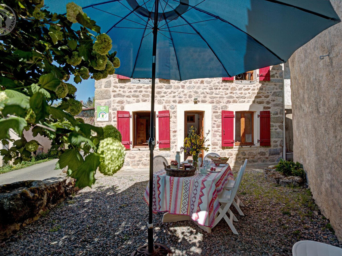 Gîte de caractère 90 m² pour 6 pers. à Vêtre-sur-Anzon - Photo 2