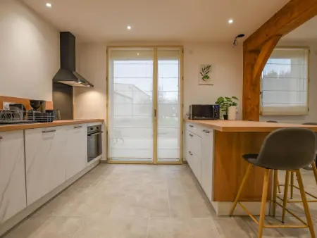 Gîte 4 pers. rénové avec jardin à Fontaine-les-Grès : photo 7