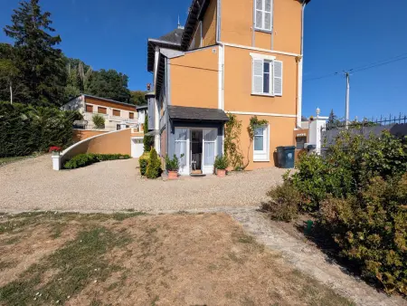 Studio plain-pied avec piscine chauffée à Argenton-sur-Creuse