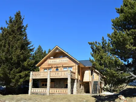 Chalet aux Angles, 3 chambres, poêle à bois et WiFi