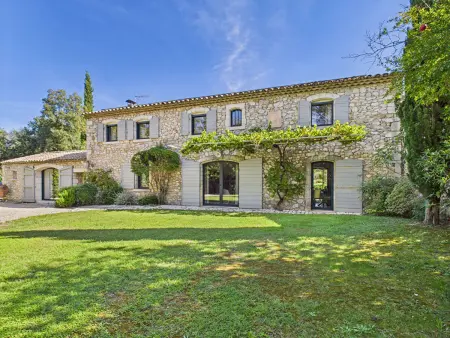 Mas provençal 16 pers. avec piscine à Maussane-les-Alpilles