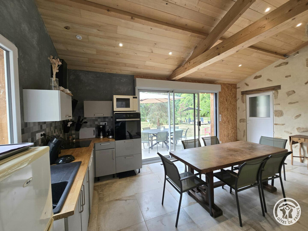 Gîte 6 pers. avec piscine partagée à Montignac-Lascaux - Photo 4