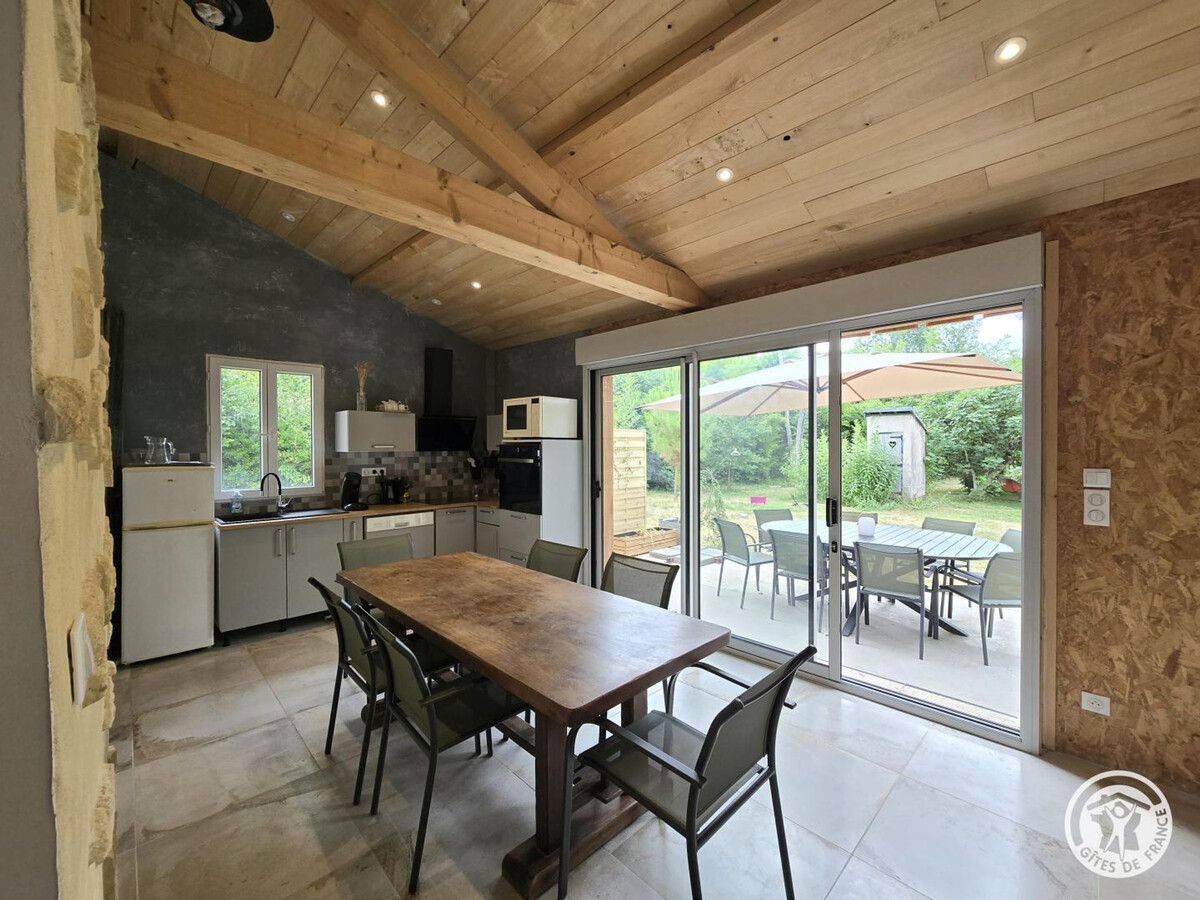 Gîte 6 pers. avec piscine partagée à Montignac-Lascaux - Photo 9